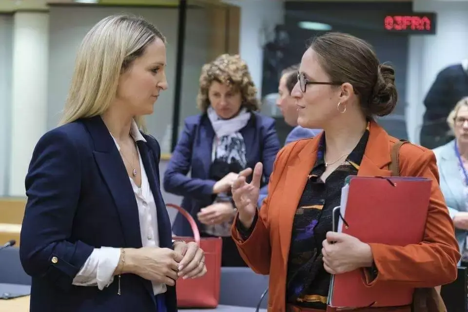 minister helen mcentee with the belgium secretary of state for asylum and migration nicole de moor at an eu home affairs ministers meeting today