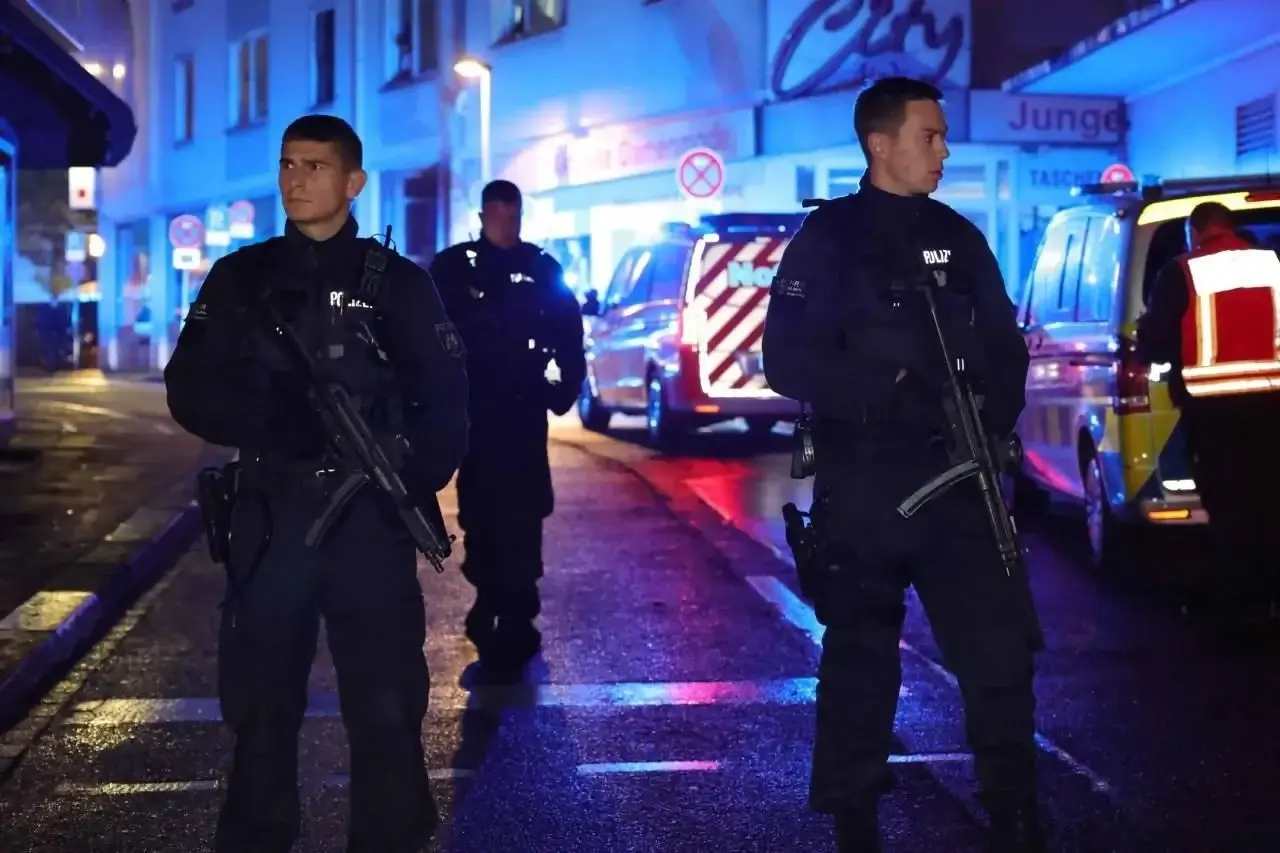 attacker-stabs-many-people-in-germany-three-dead-four-seriously-injured