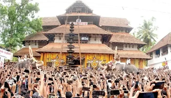 high court demands supervision of police chief for thrissur pooram