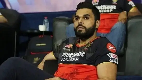 bengaluru tragedy 4 people including rcb marketing head arrested